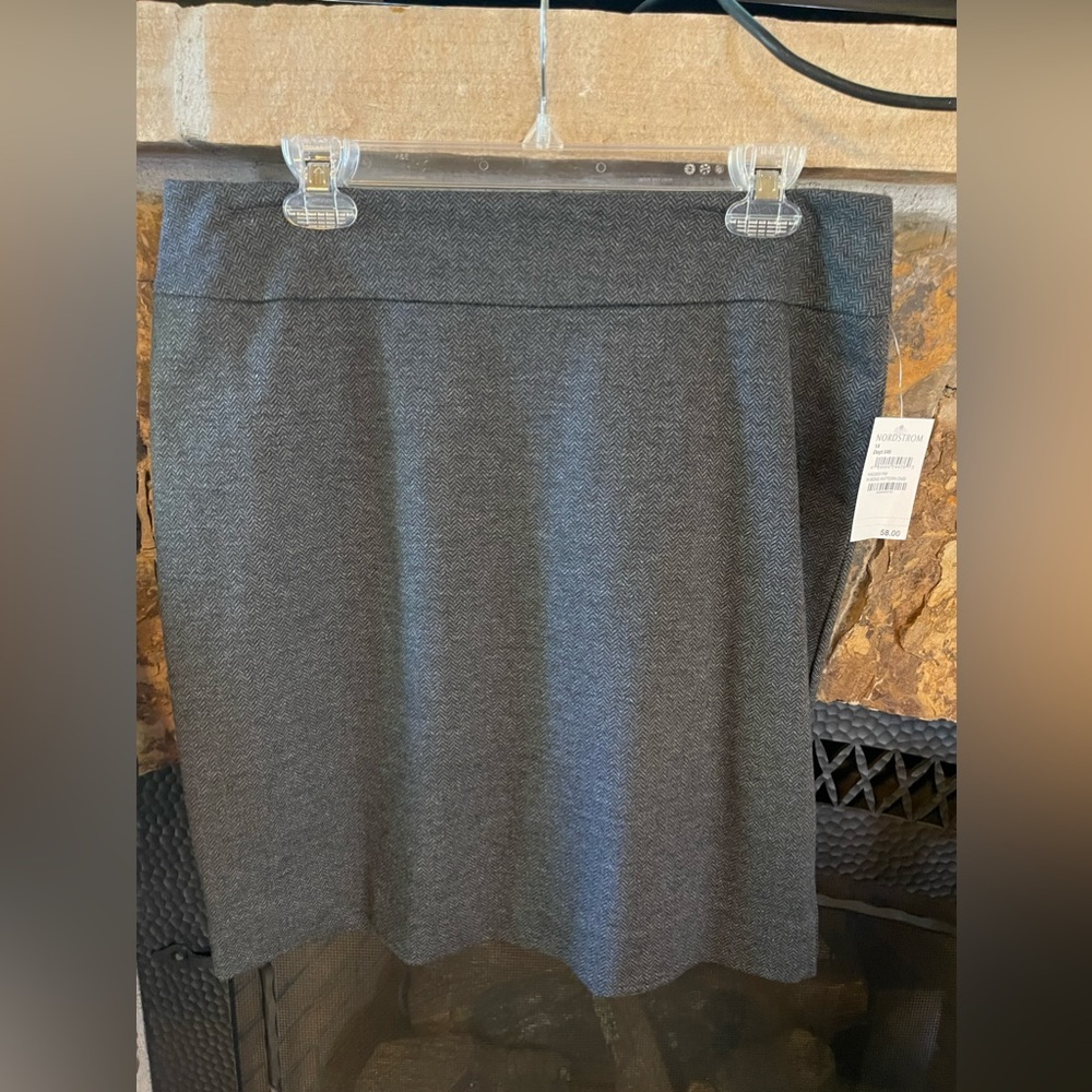 Halogen herringbone wool skit NWT size14
